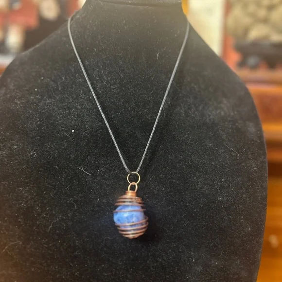 Brazilian Sodalite Crystal Perfect Pendant 20" Necklace ENERGIZING - Picture 6 of 6